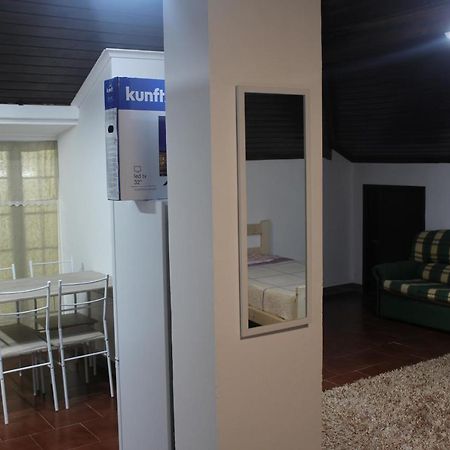 Vitorino De Nemesio Guesthouse Понта-Делгада Екстер'єр фото