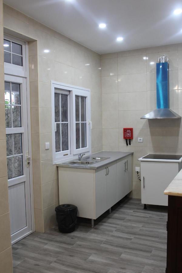 Vitorino De Nemesio Guesthouse Понта-Делгада Екстер'єр фото