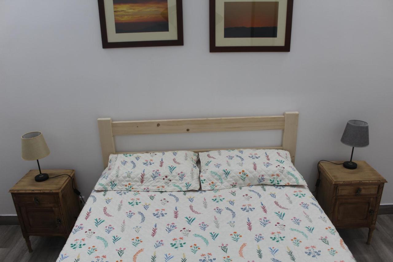 Vitorino De Nemesio Guesthouse Понта-Делгада Екстер'єр фото