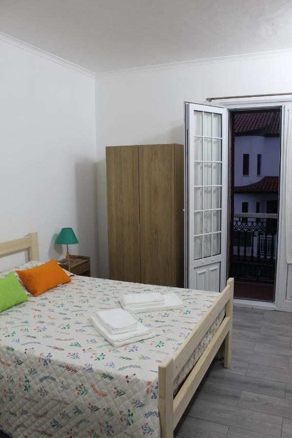 Vitorino De Nemesio Guesthouse Понта-Делгада Екстер'єр фото