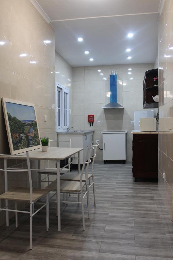 Vitorino De Nemesio Guesthouse Понта-Делгада Екстер'єр фото