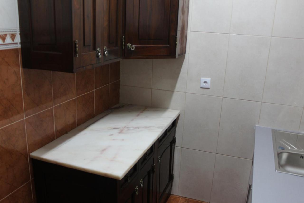 Vitorino De Nemesio Guesthouse Понта-Делгада Екстер'єр фото
