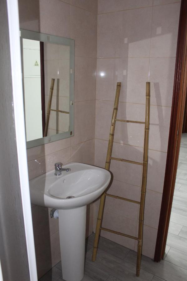 Vitorino De Nemesio Guesthouse Понта-Делгада Екстер'єр фото