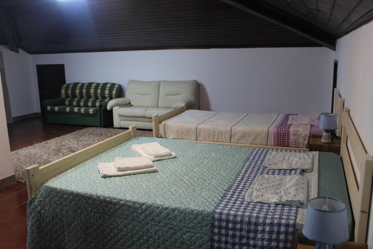 Vitorino De Nemesio Guesthouse Понта-Делгада Екстер'єр фото