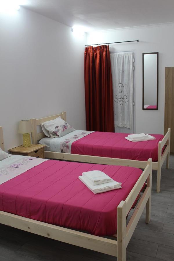 Vitorino De Nemesio Guesthouse Понта-Делгада Екстер'єр фото