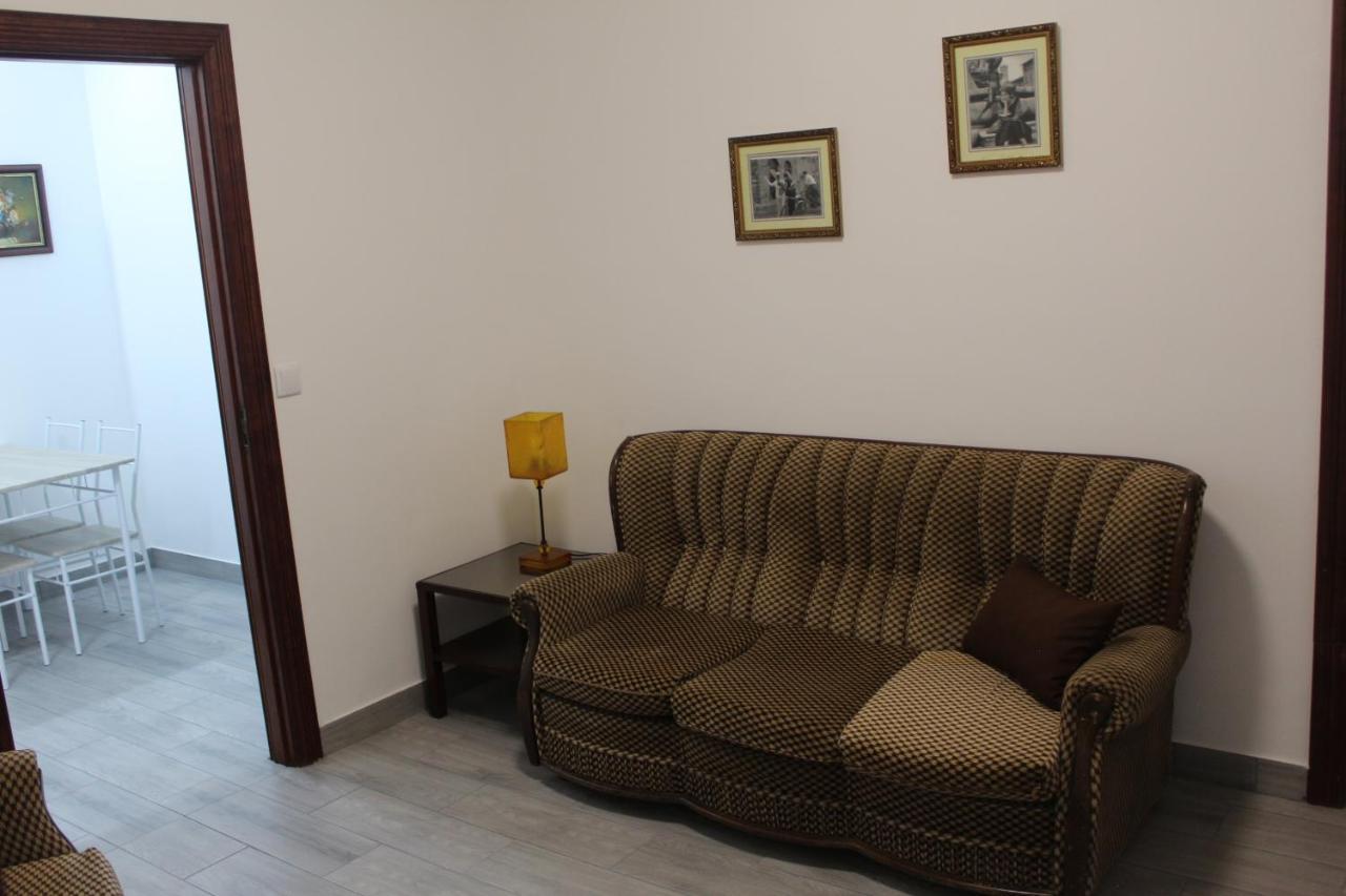 Vitorino De Nemesio Guesthouse Понта-Делгада Екстер'єр фото